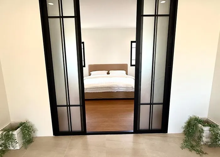 House 47